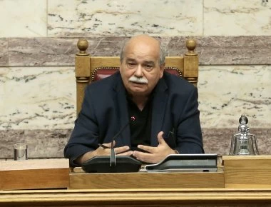 Για πρώτη φορά ο πρόεδρος της Βουλής Ν.Βούτσης δεν απέκλεισε πρόωρες εθνικές εκλογές τον Μάϊο